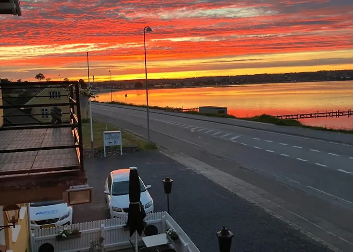 Solyst Kro- Restaurant Og I/s 2*